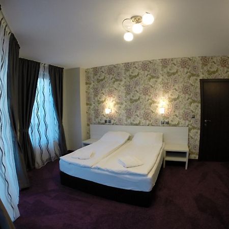 Vip Apartments Dobrevi Primorsko Exterior photo
