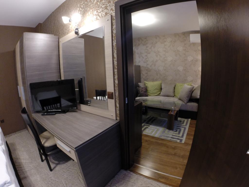 Vip Apartments Dobrevi Primorsko Exterior photo