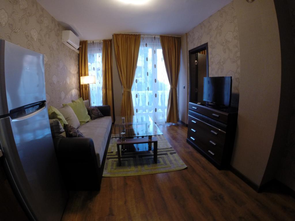 Vip Apartments Dobrevi Primorsko Exterior photo